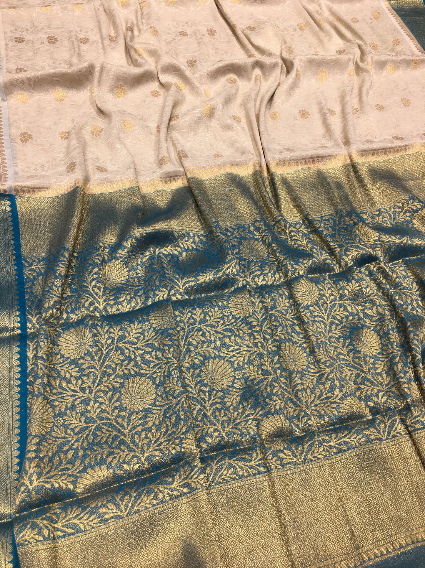 Viscous Saree