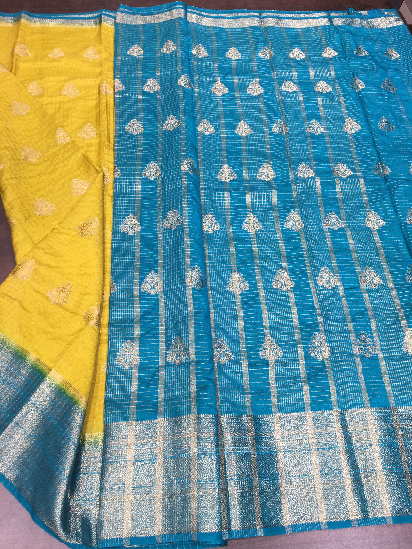 Moonga Crape Saree