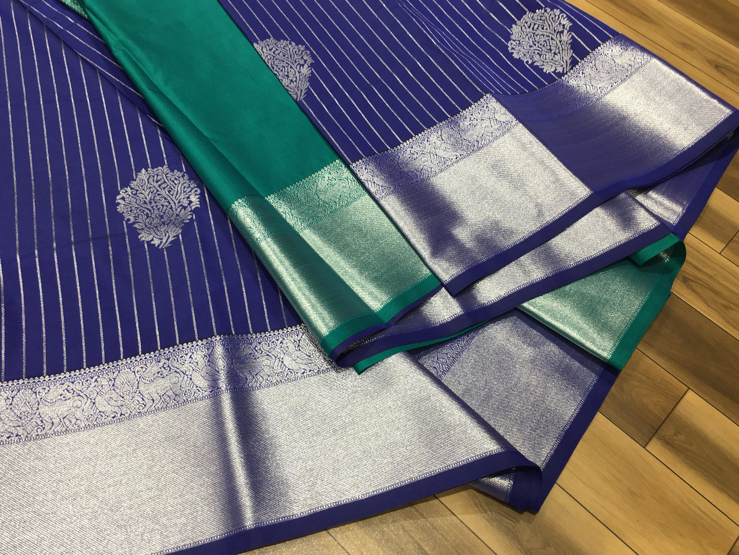 Semi Kanchipuram silk