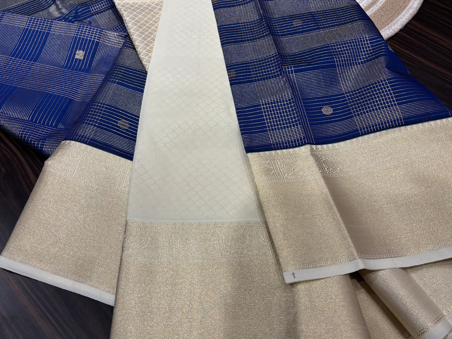 Semi Kanchipuram silk