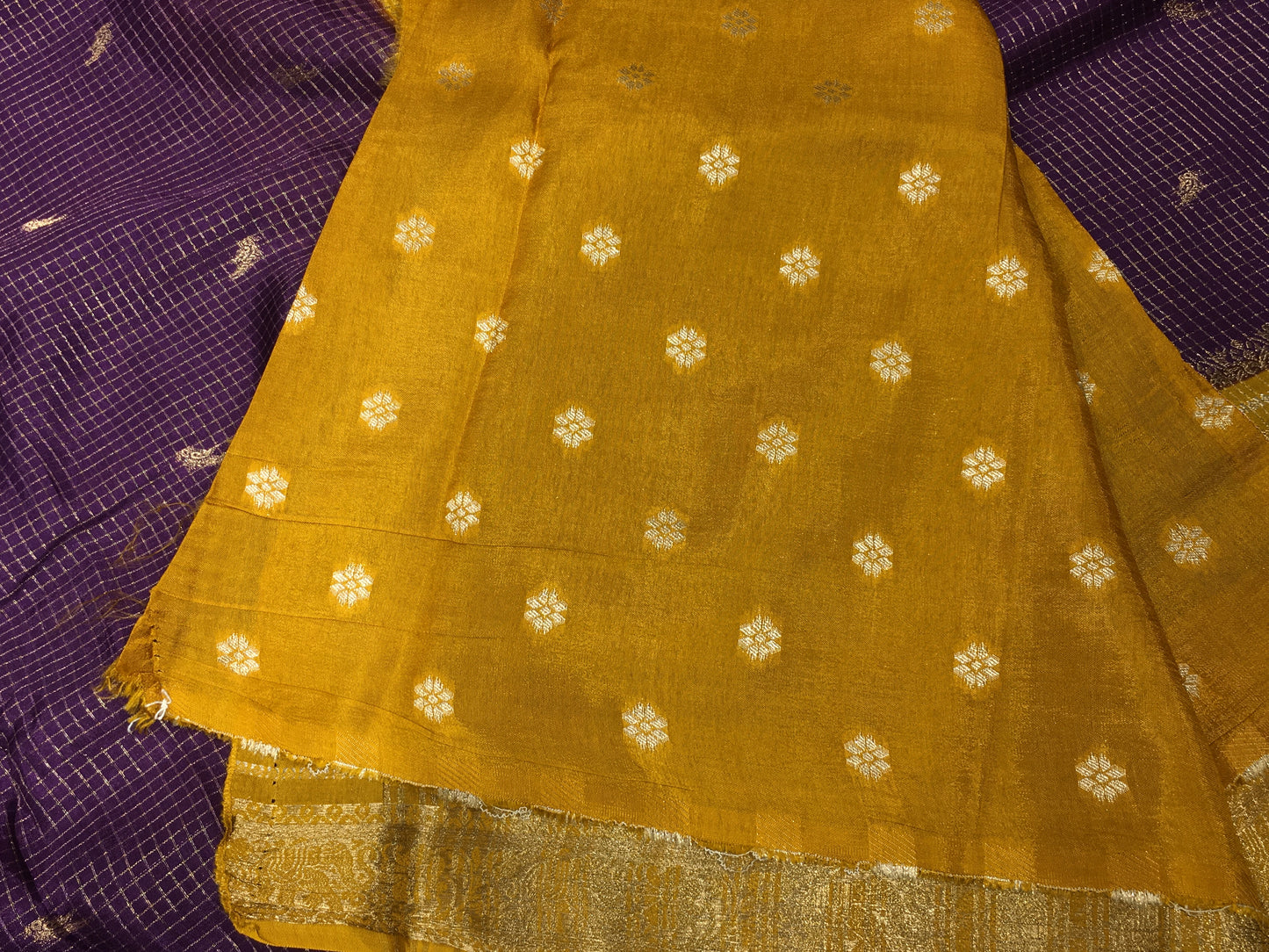Moonga crape saree