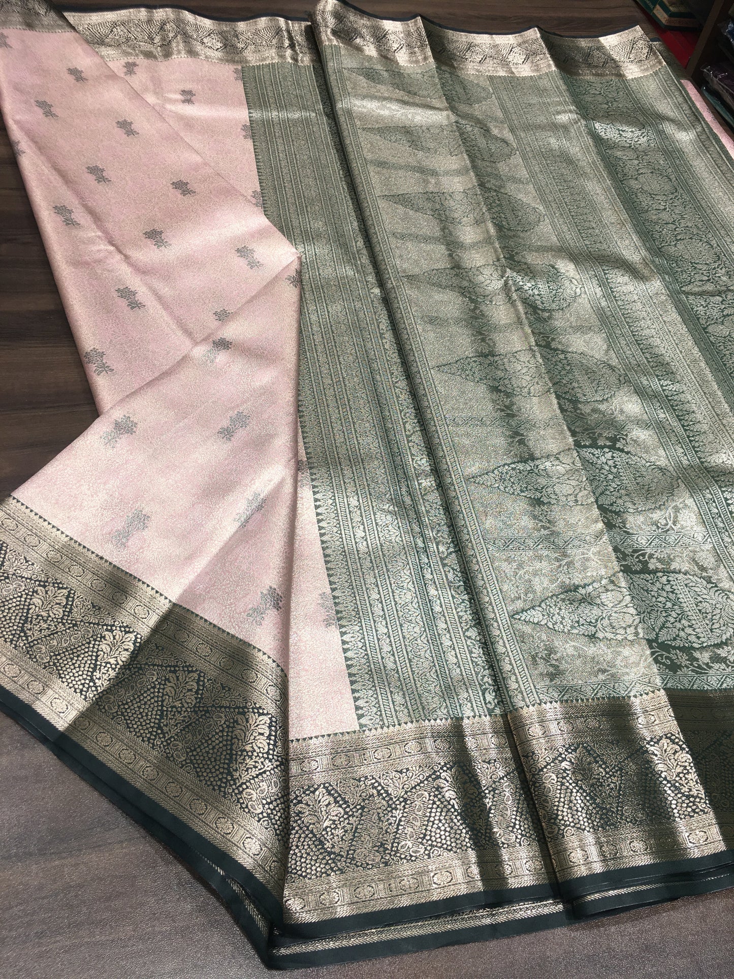 Semi Kanchipuram tissue