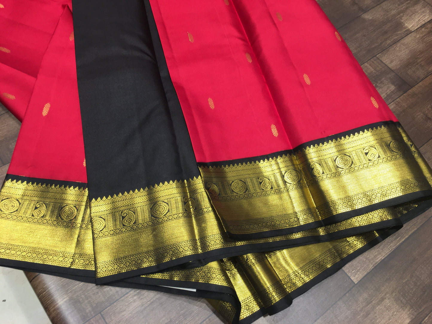 Pure Kanchipuram silk