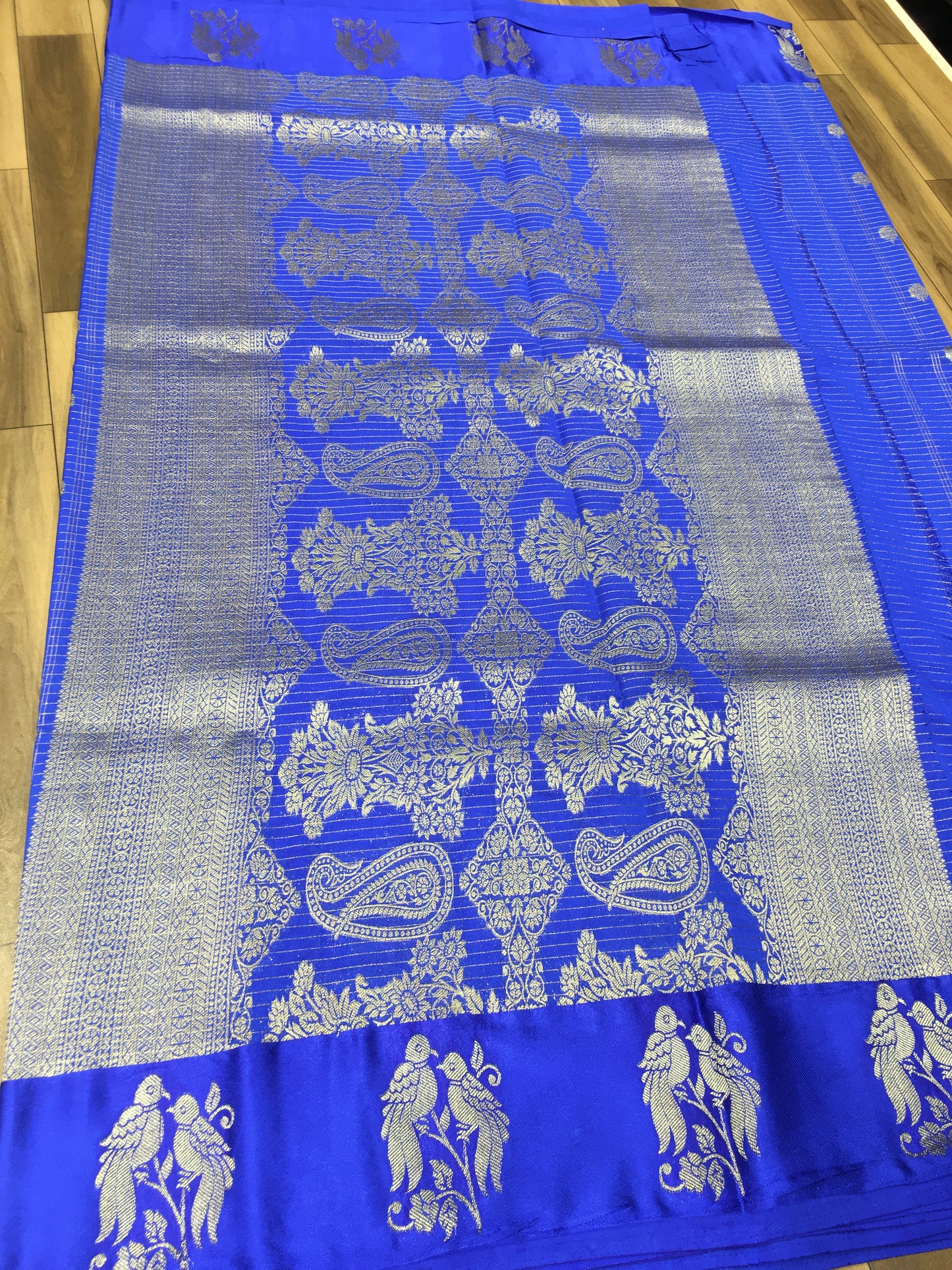 Semi crape with satin boarder