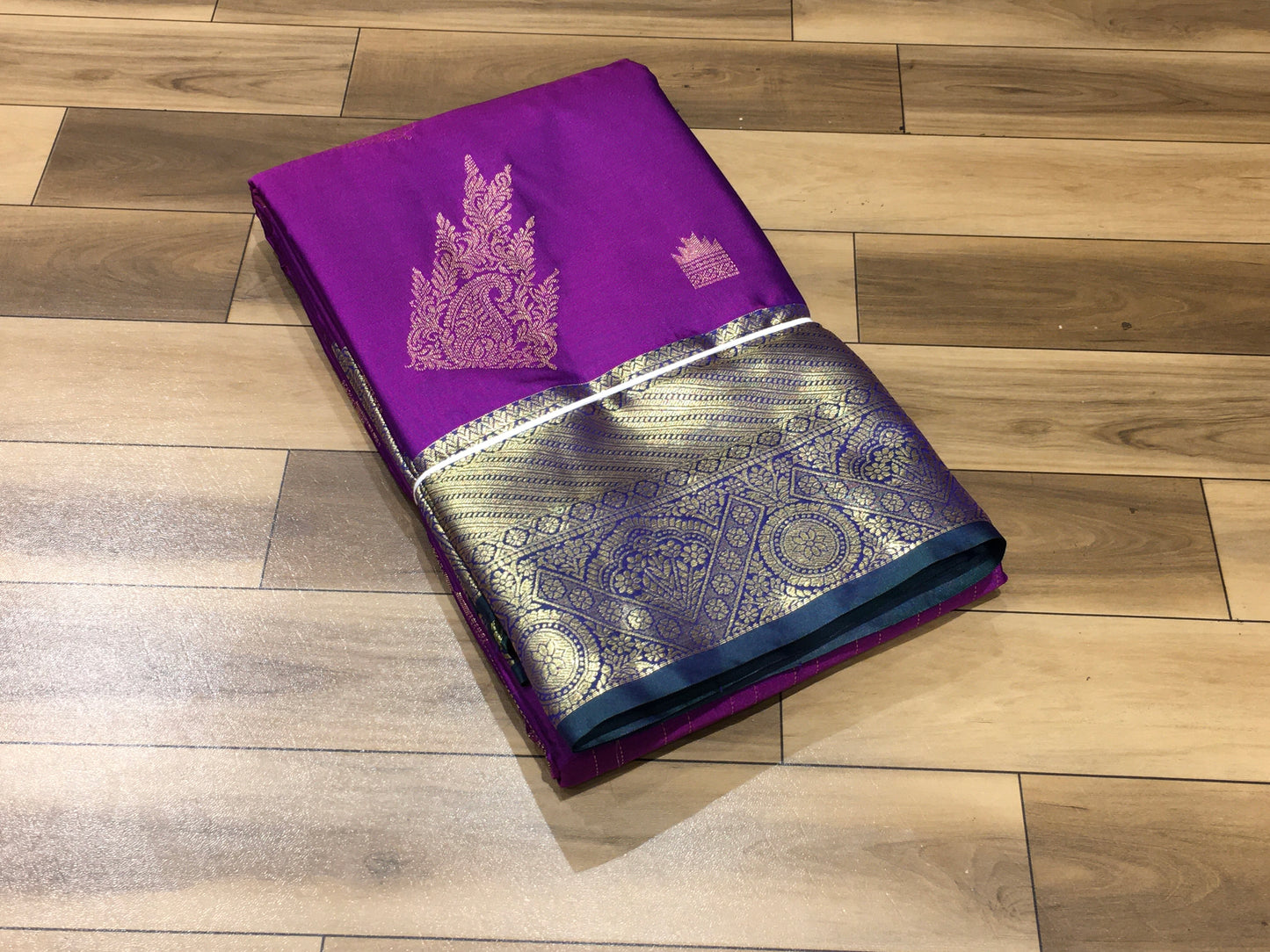 Semi Kanchipuram silk