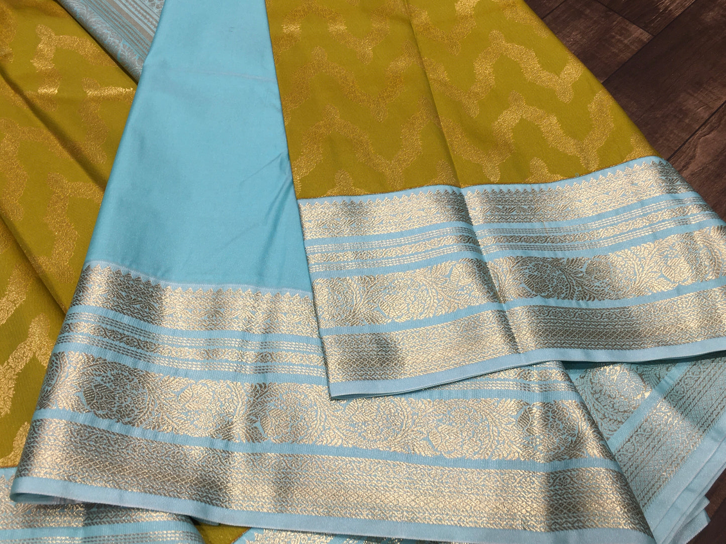 Semi Kanchipuram silk