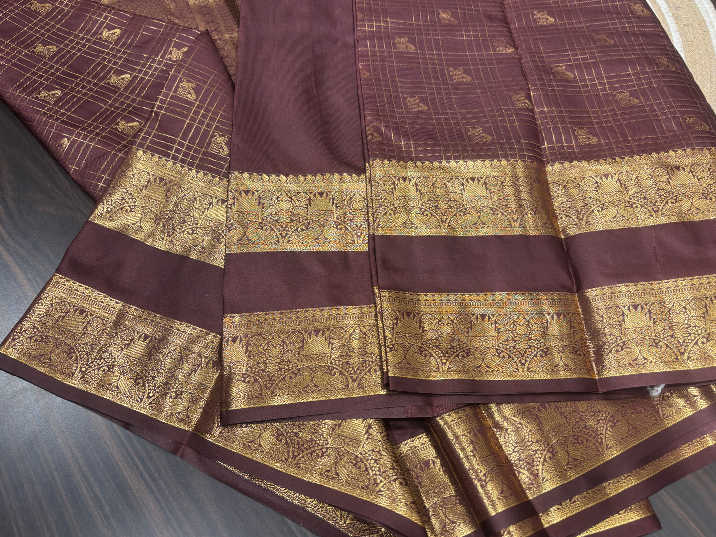 Semi Kanchipuram silk