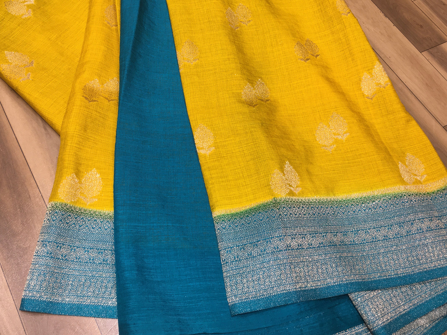 Wrinkle Chiffon Saree