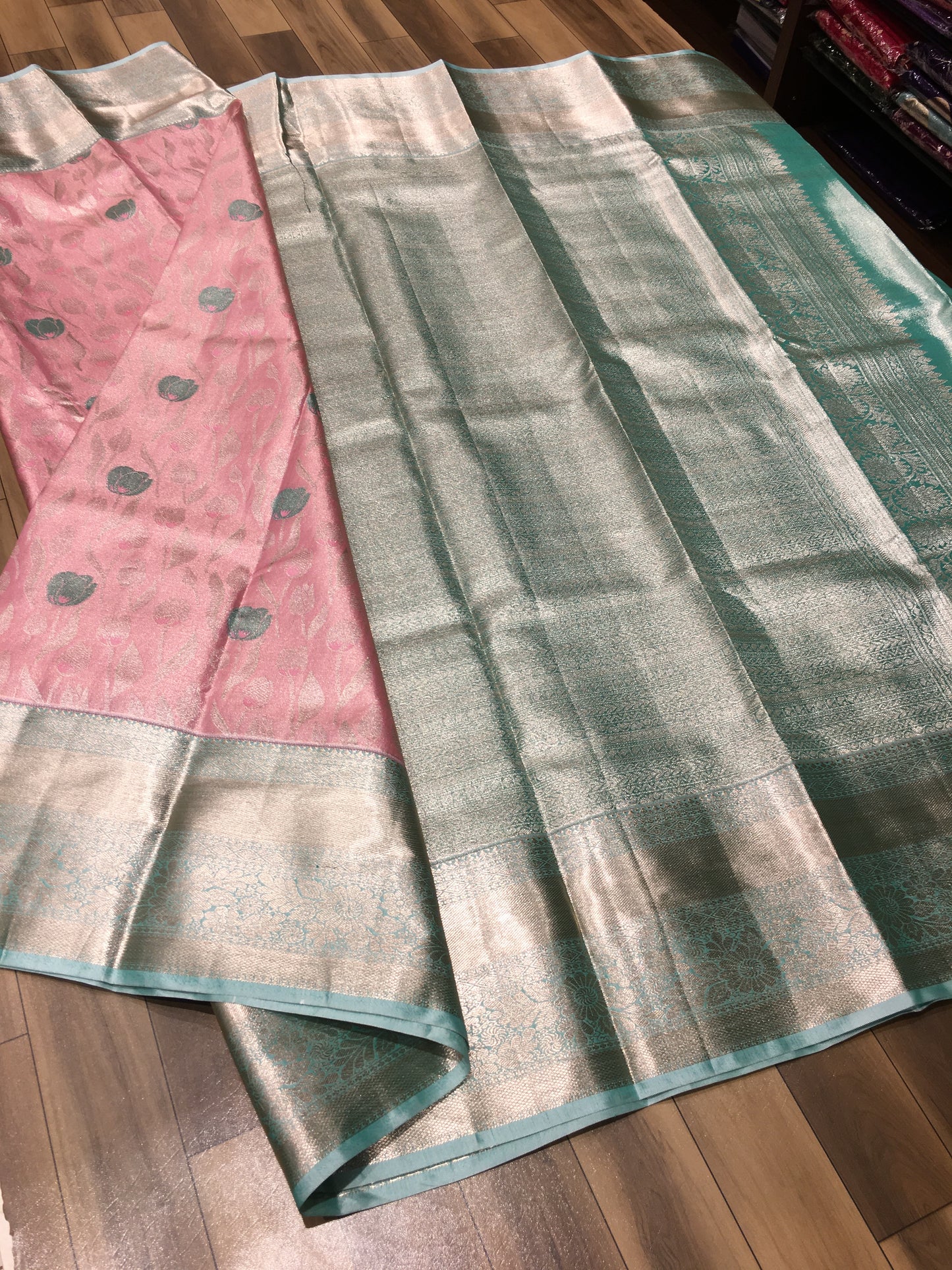 Semi kanchipuram tissue