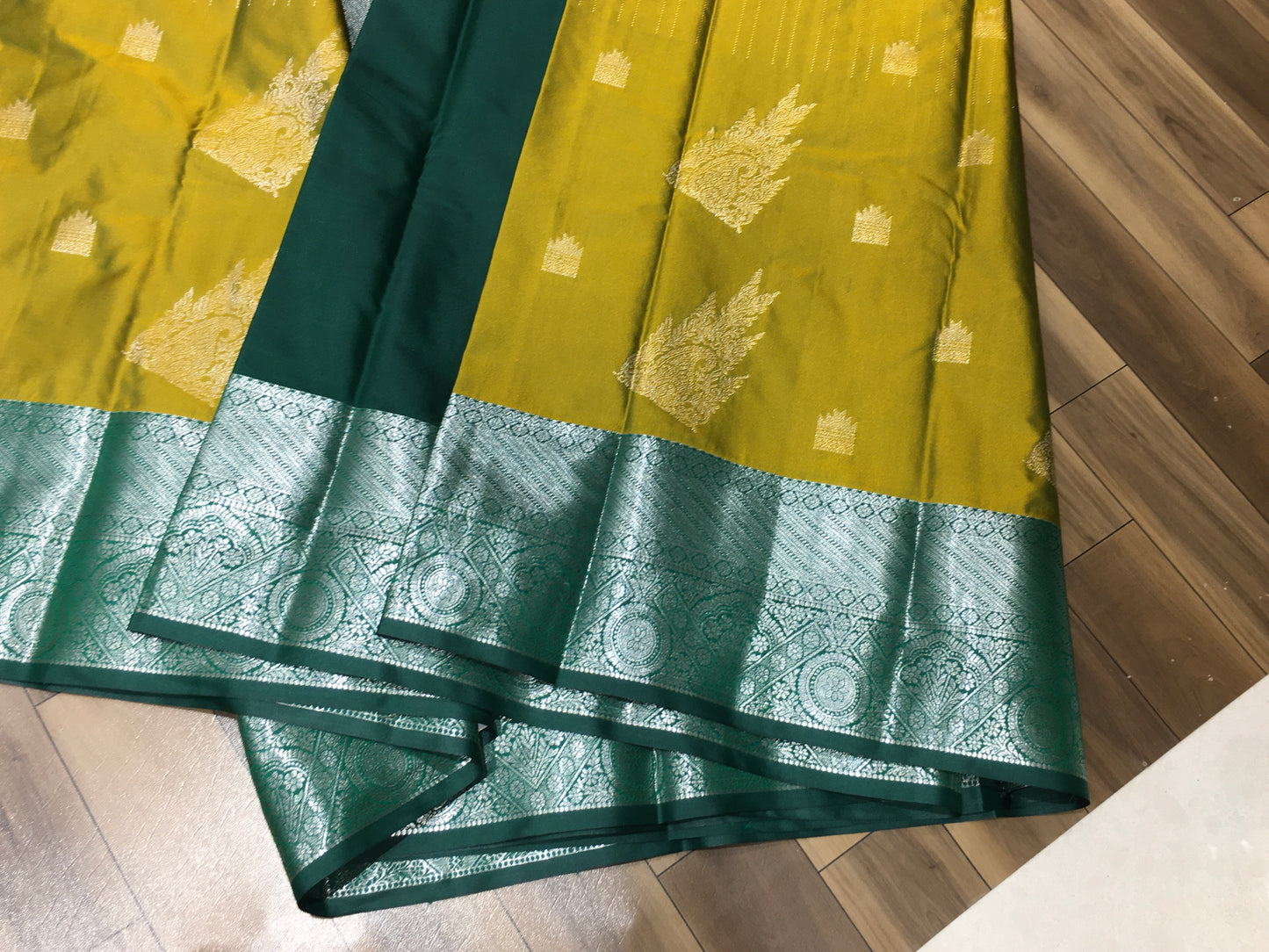 Semi Kanchipuram silk
