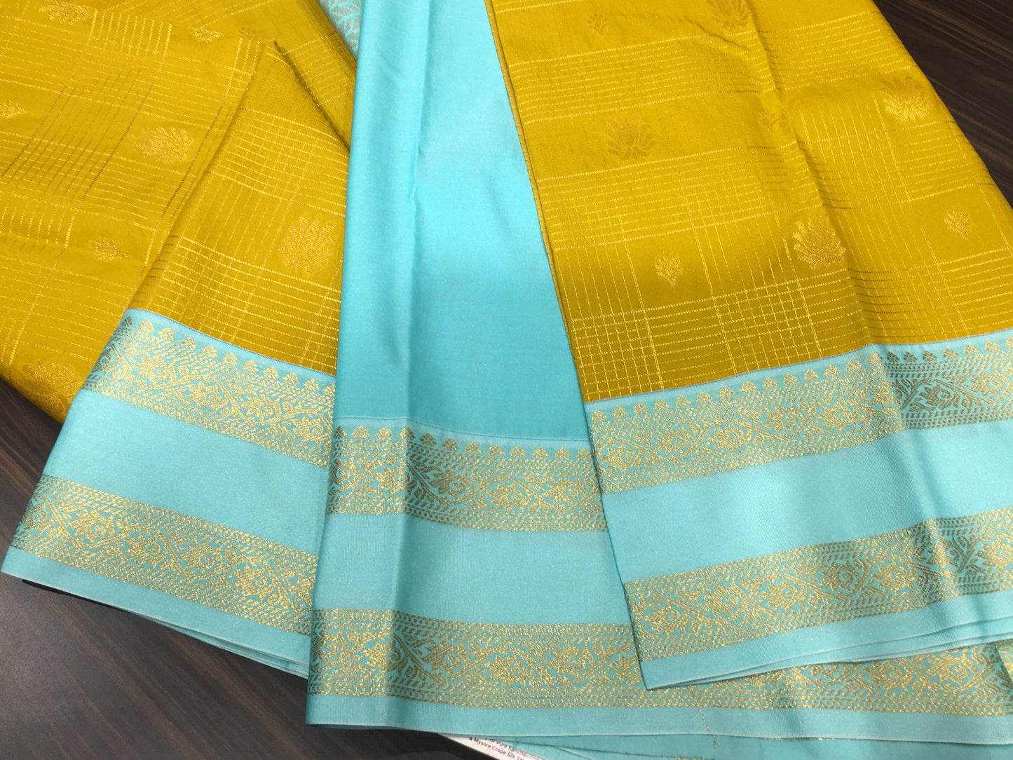 Semi Kanchipuram silk