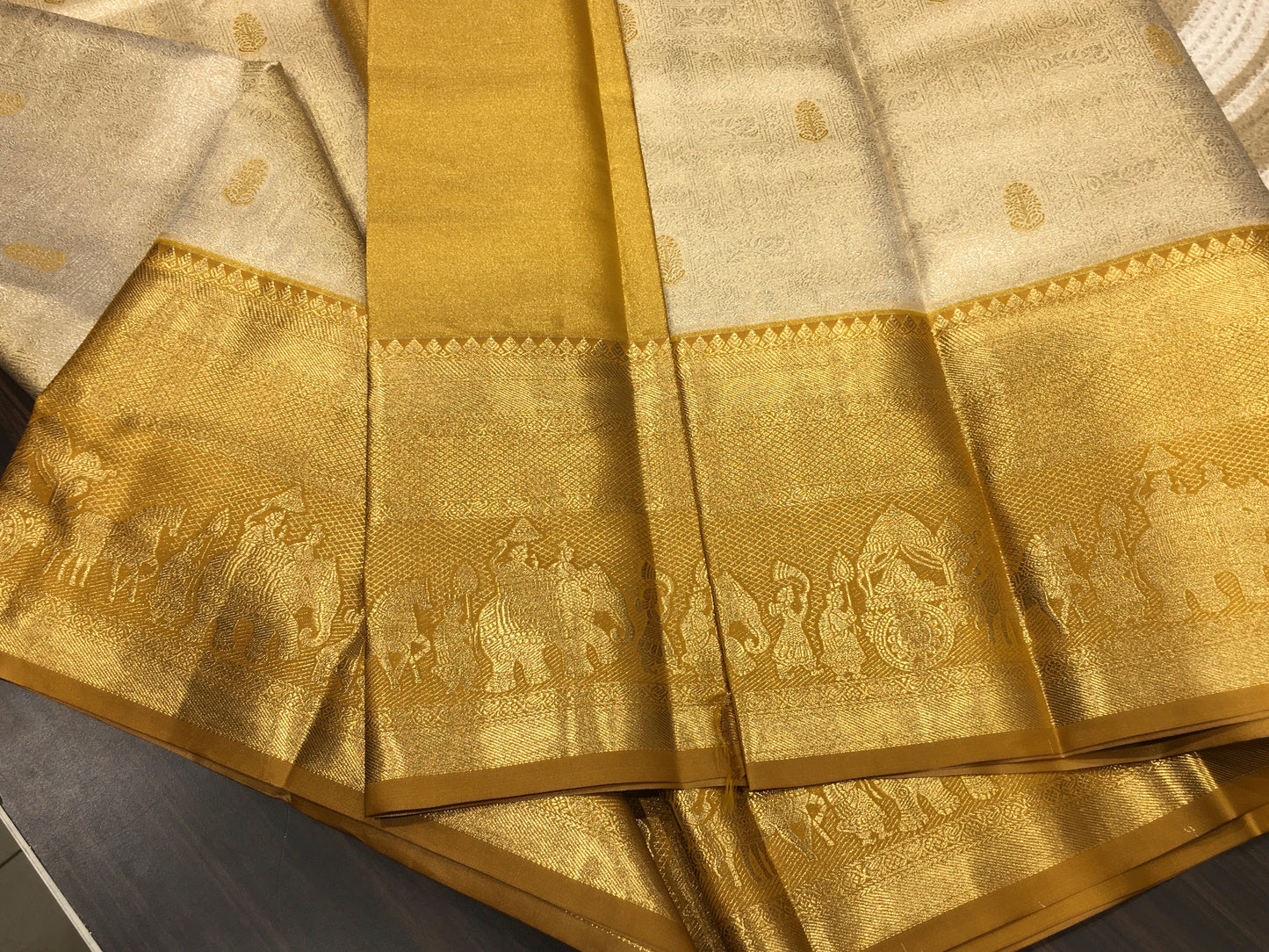 Semi Kanchipuram tissue
