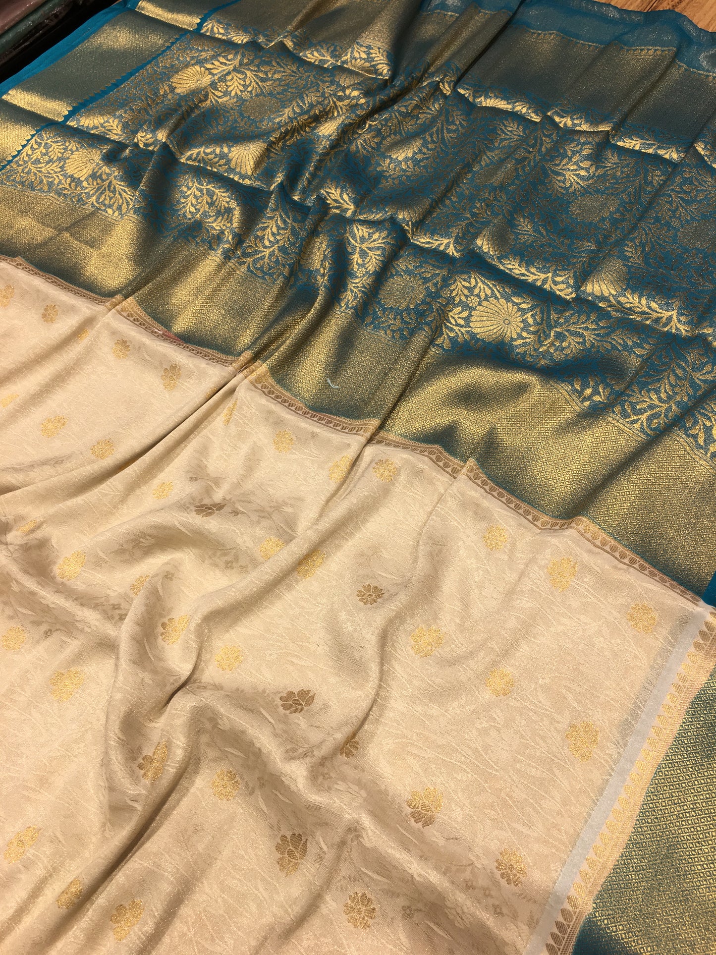 Viscous Saree
