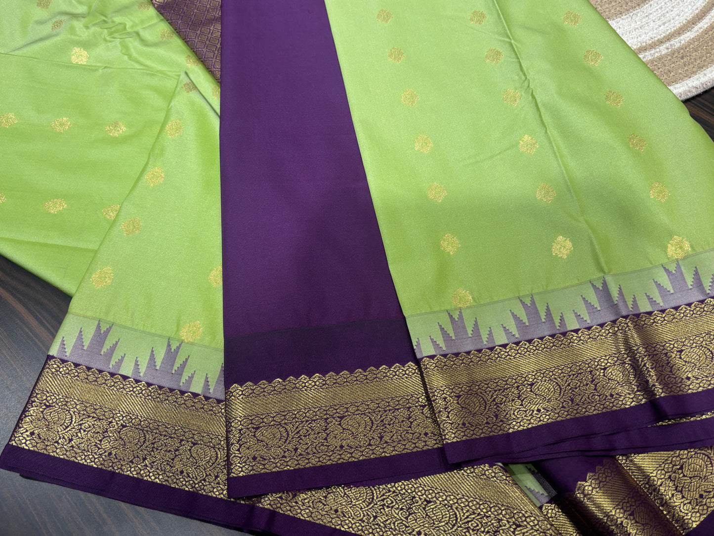 Semi Kanchipuram silk