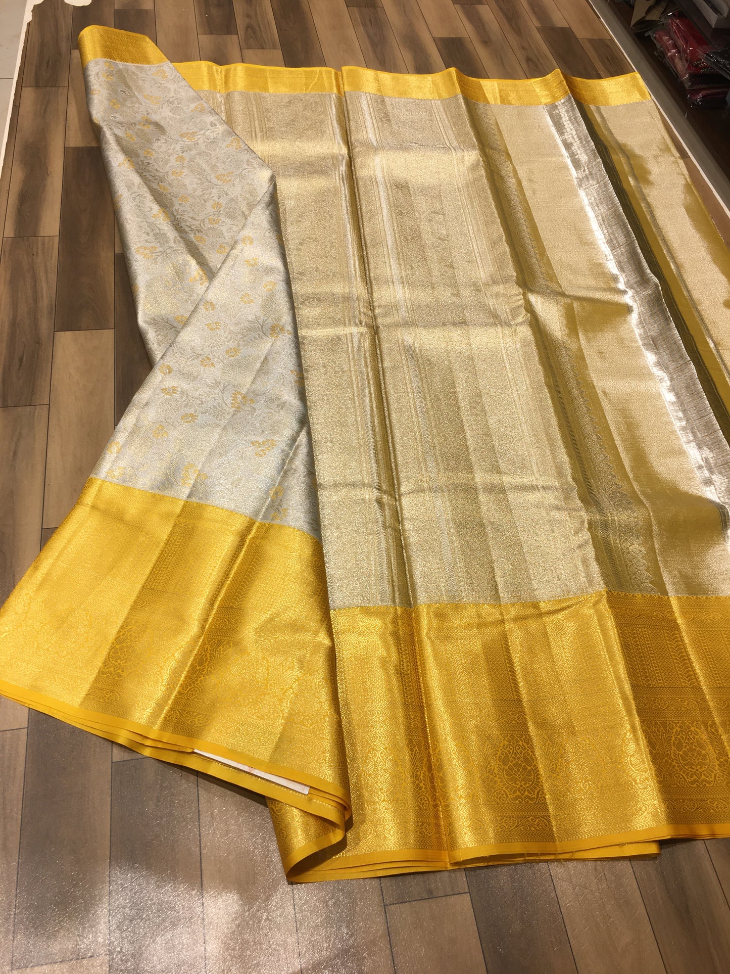 Semi Kanchipuram tissue