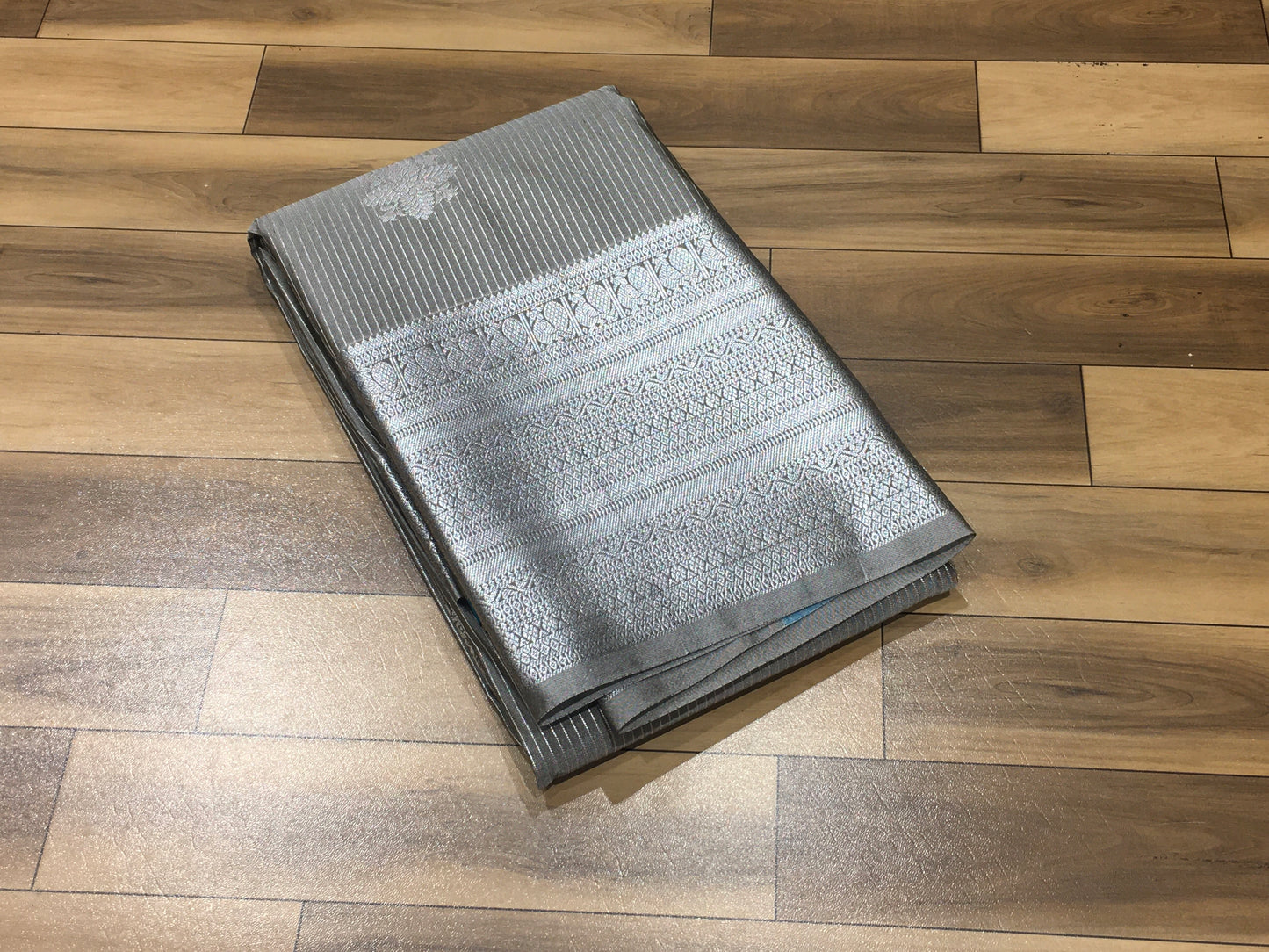 Semi Kanchipuram silk