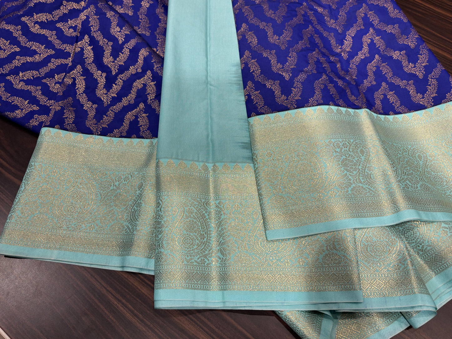 Semi Kanchipuram silk