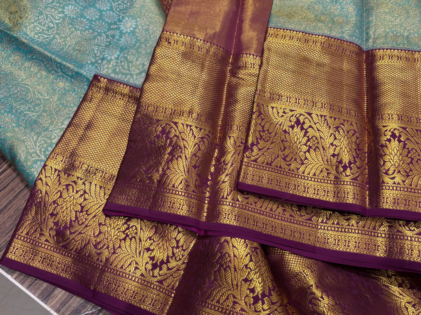 Pure kanchipuram Tissue