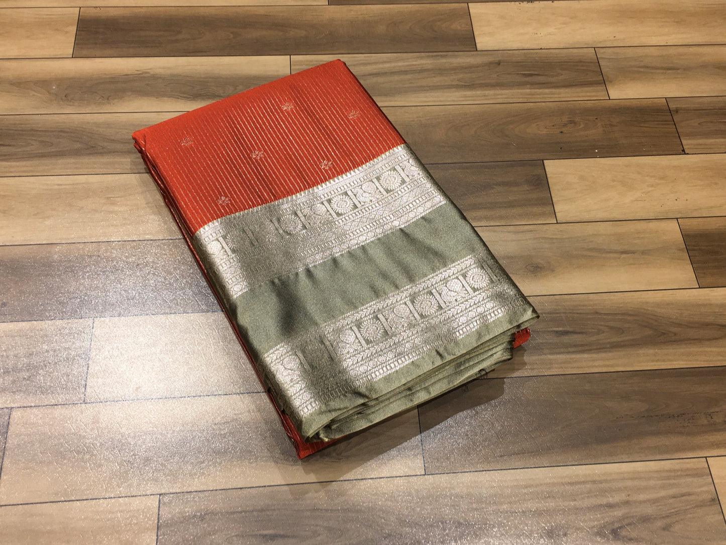 Semi Kanchipuram silk