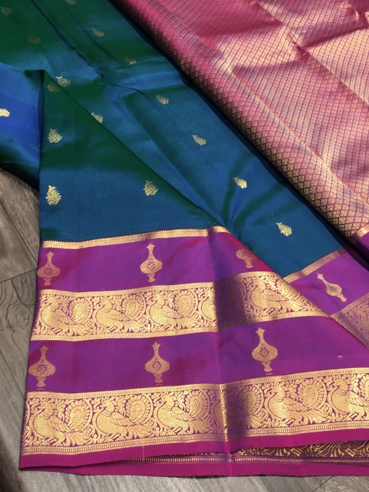 Pure kanchipuram silk