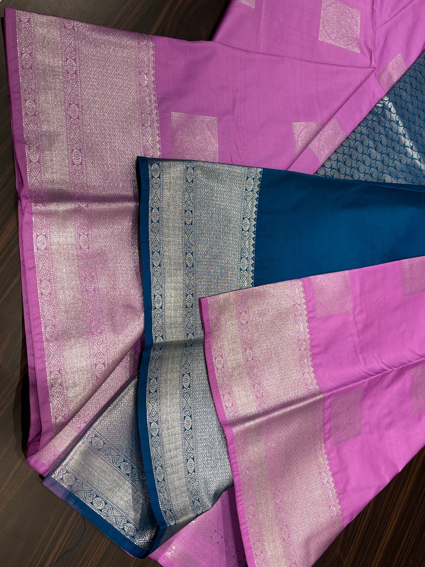 Semi Kanchipuram silk