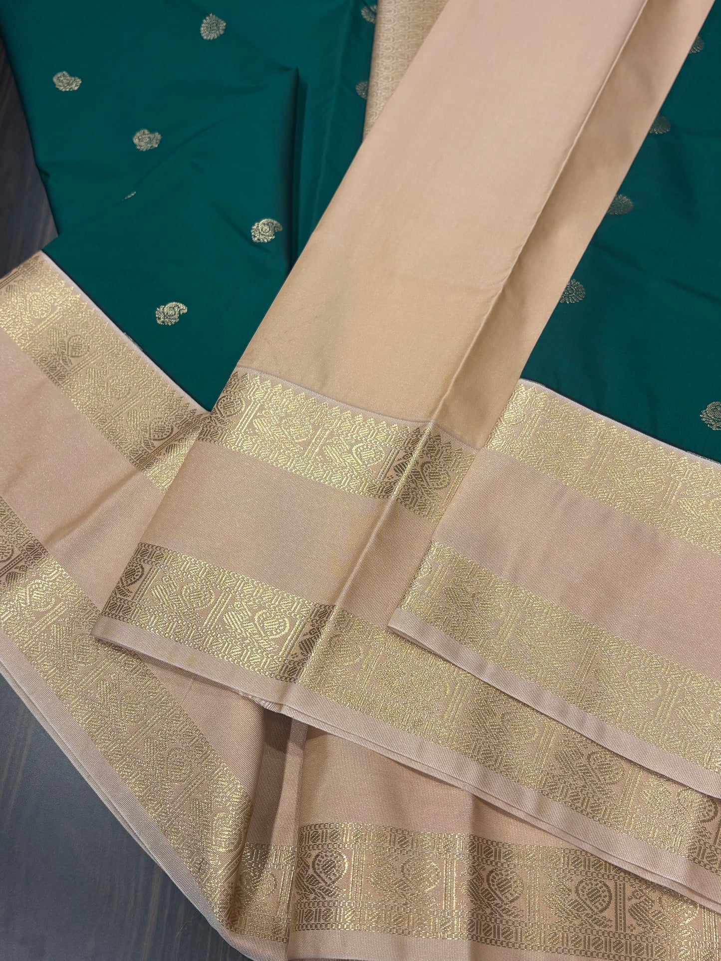 Semi Kanchipuram silk