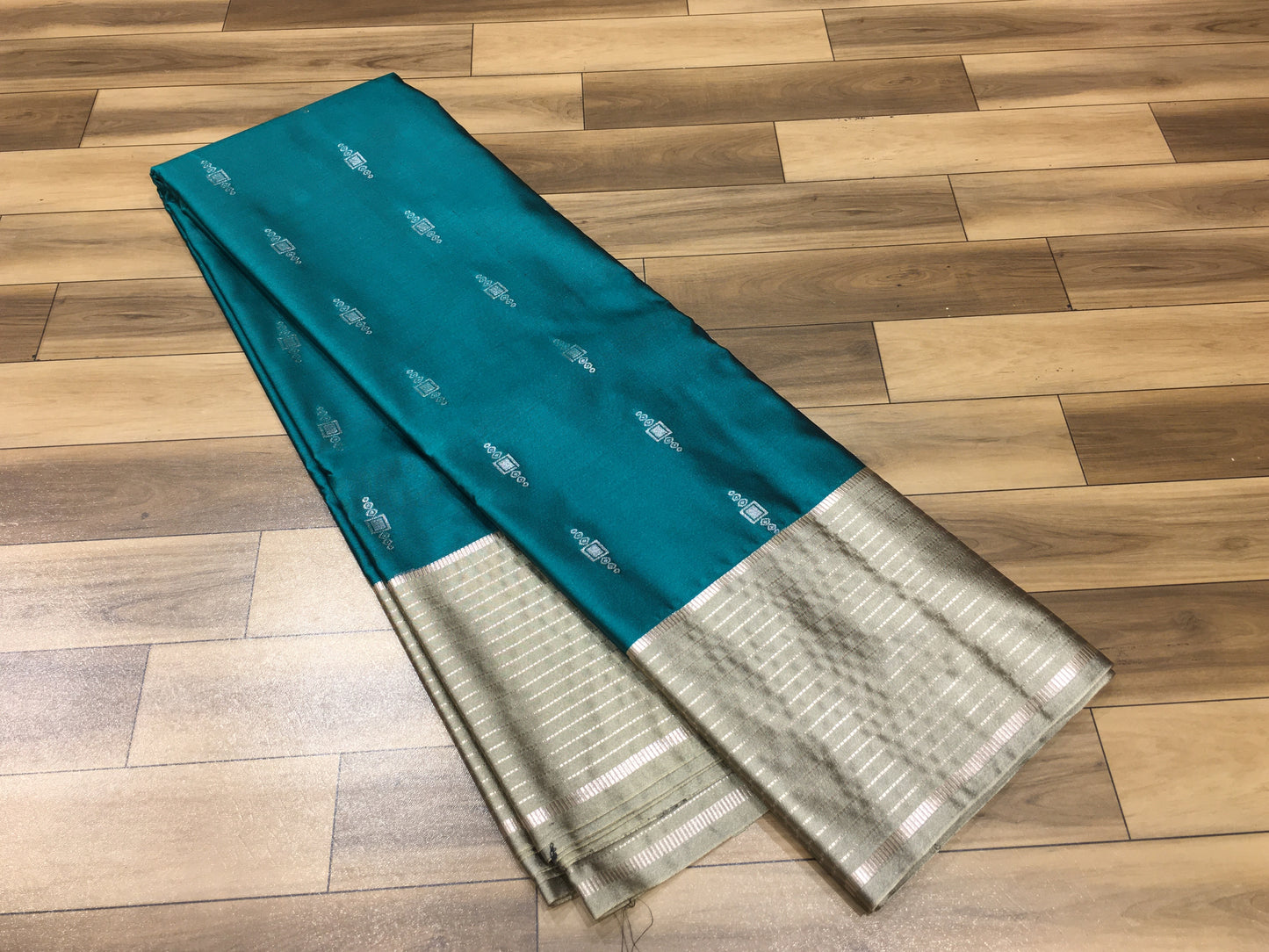 Semi Kanchipuram silk