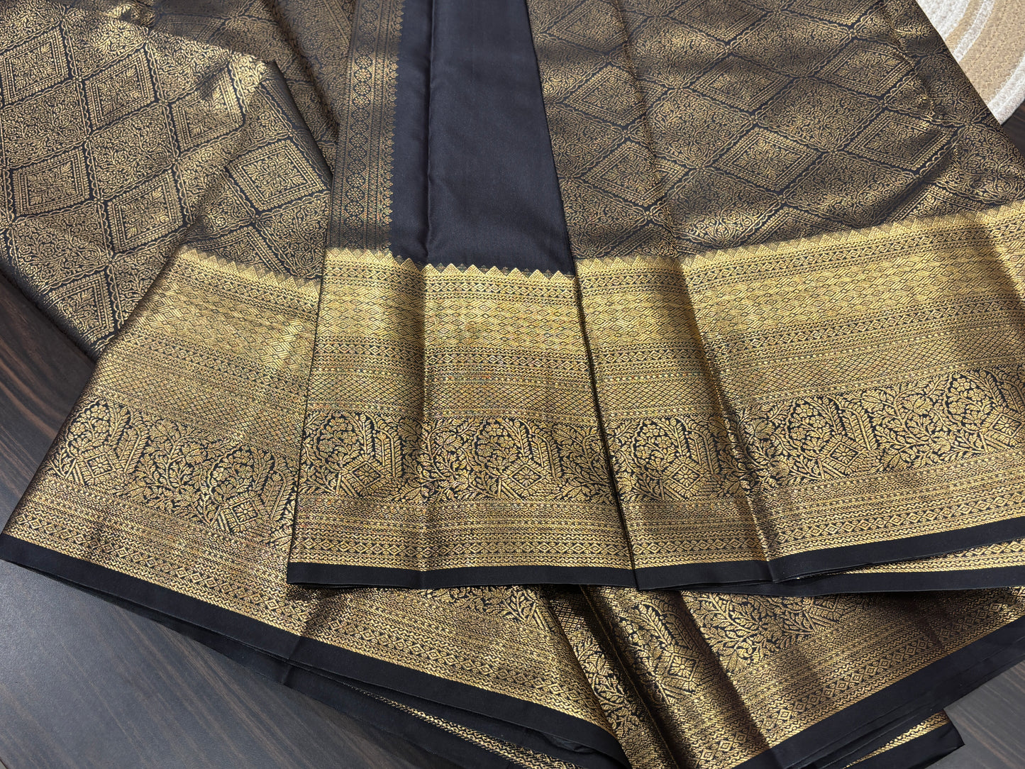 Semi Kanchipuram silk