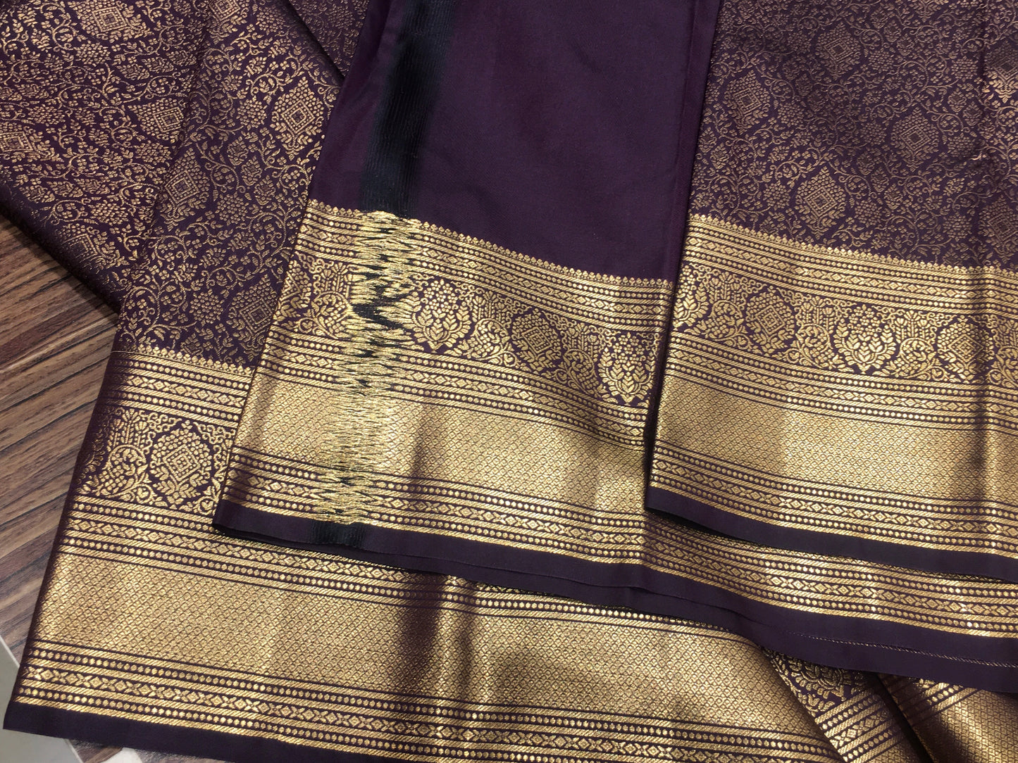 Semi Kanchipuram silk