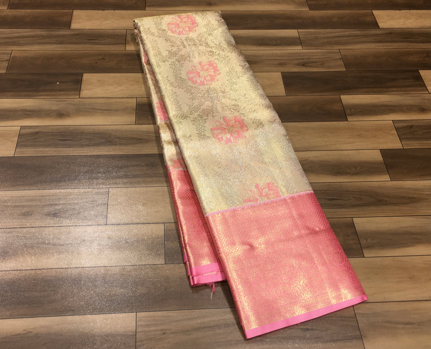 Semi Kanchipuram tissue