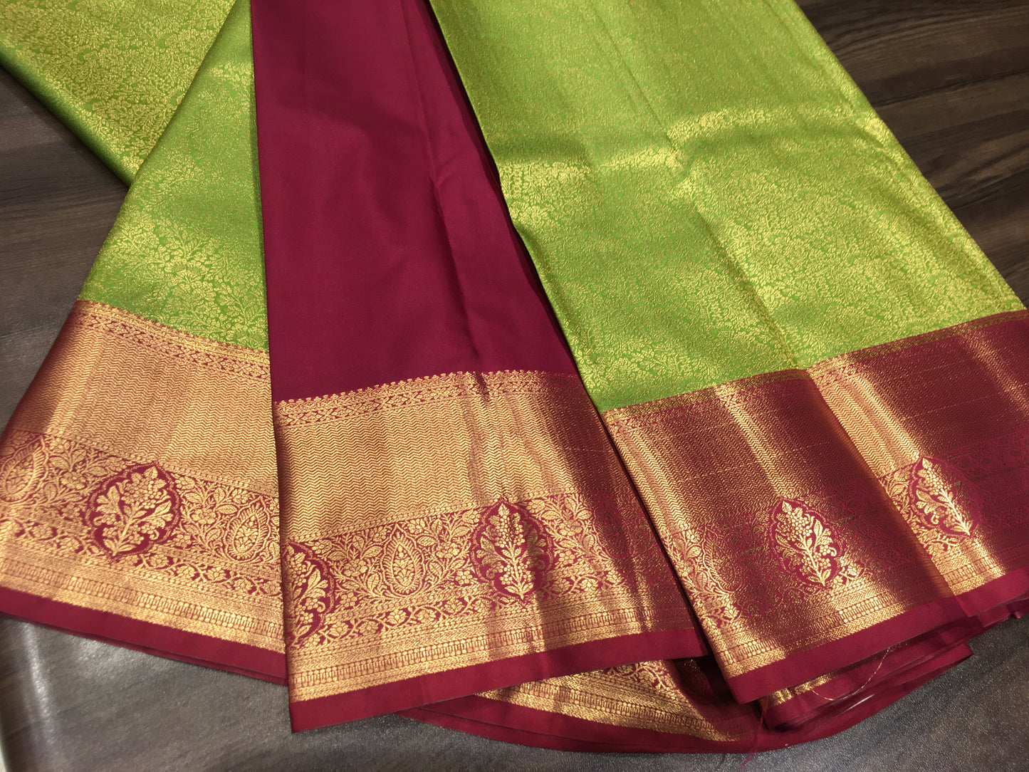 Semi Kanchipuram brocade