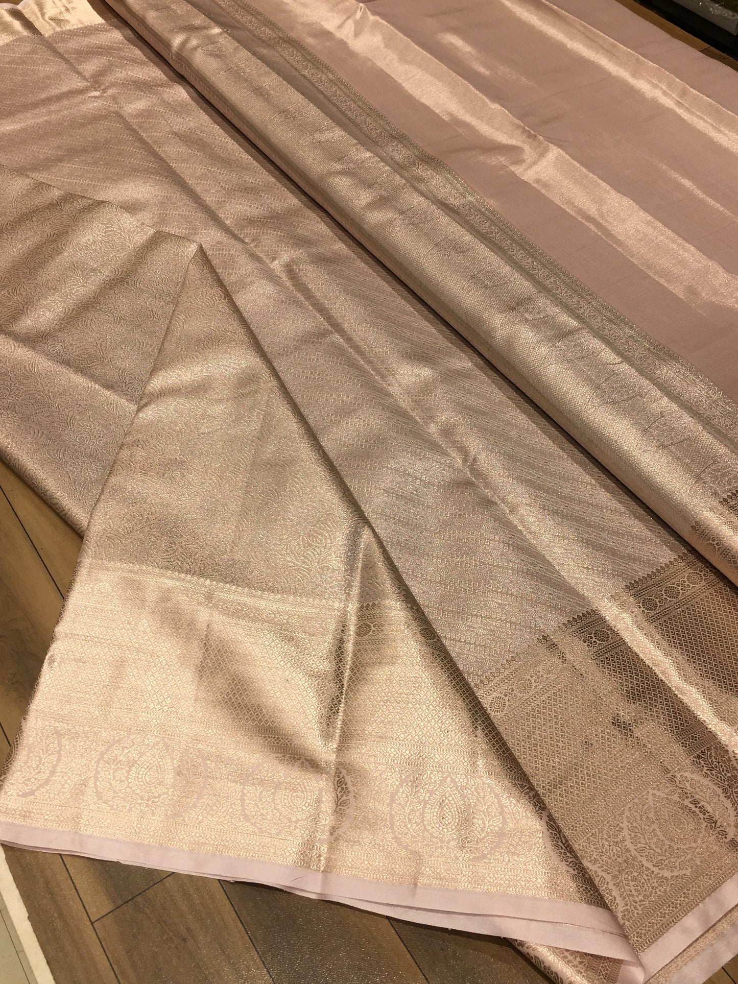 Semi Kanchipuram tissue