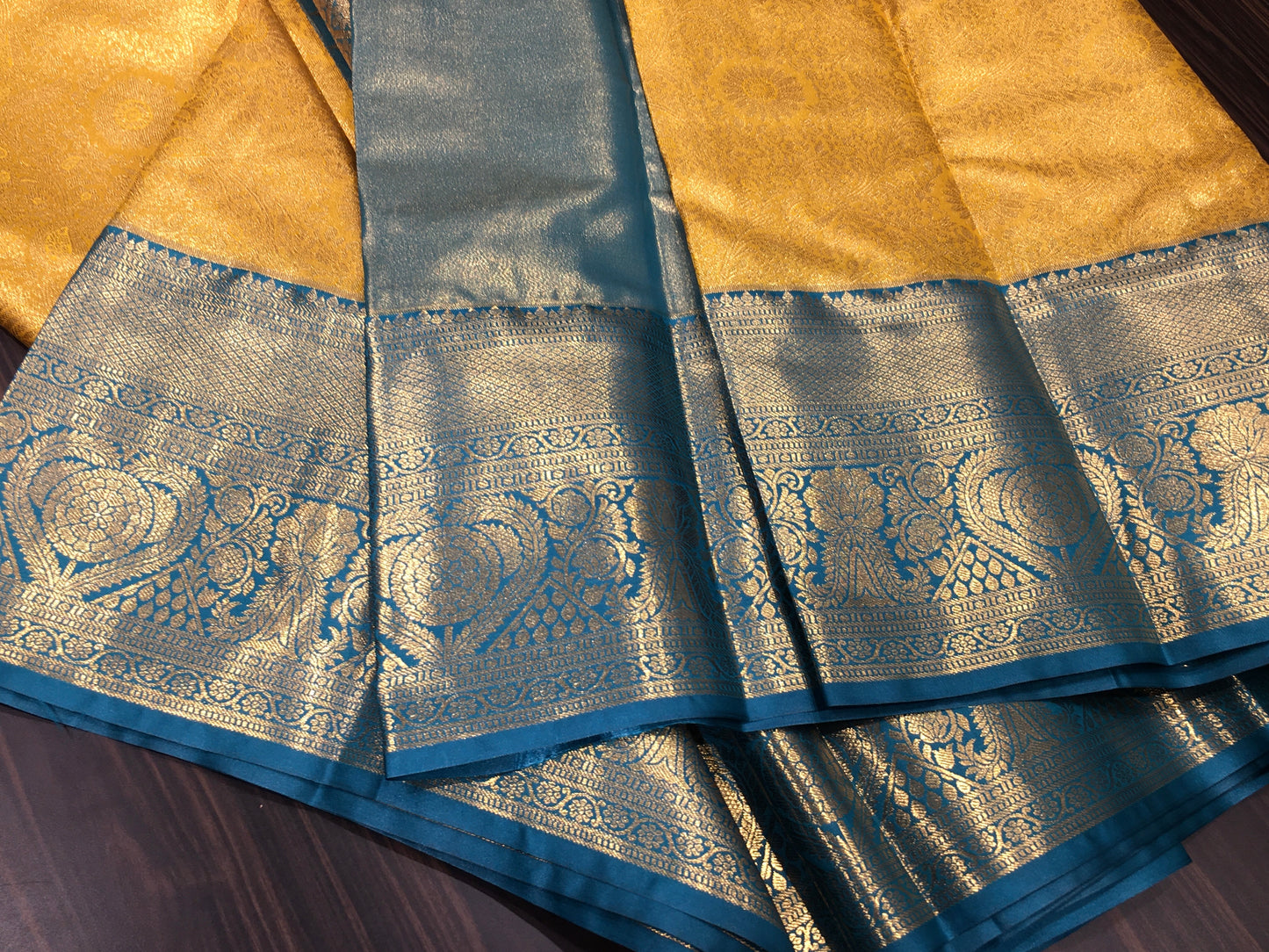 Semi Kanchipuram silk