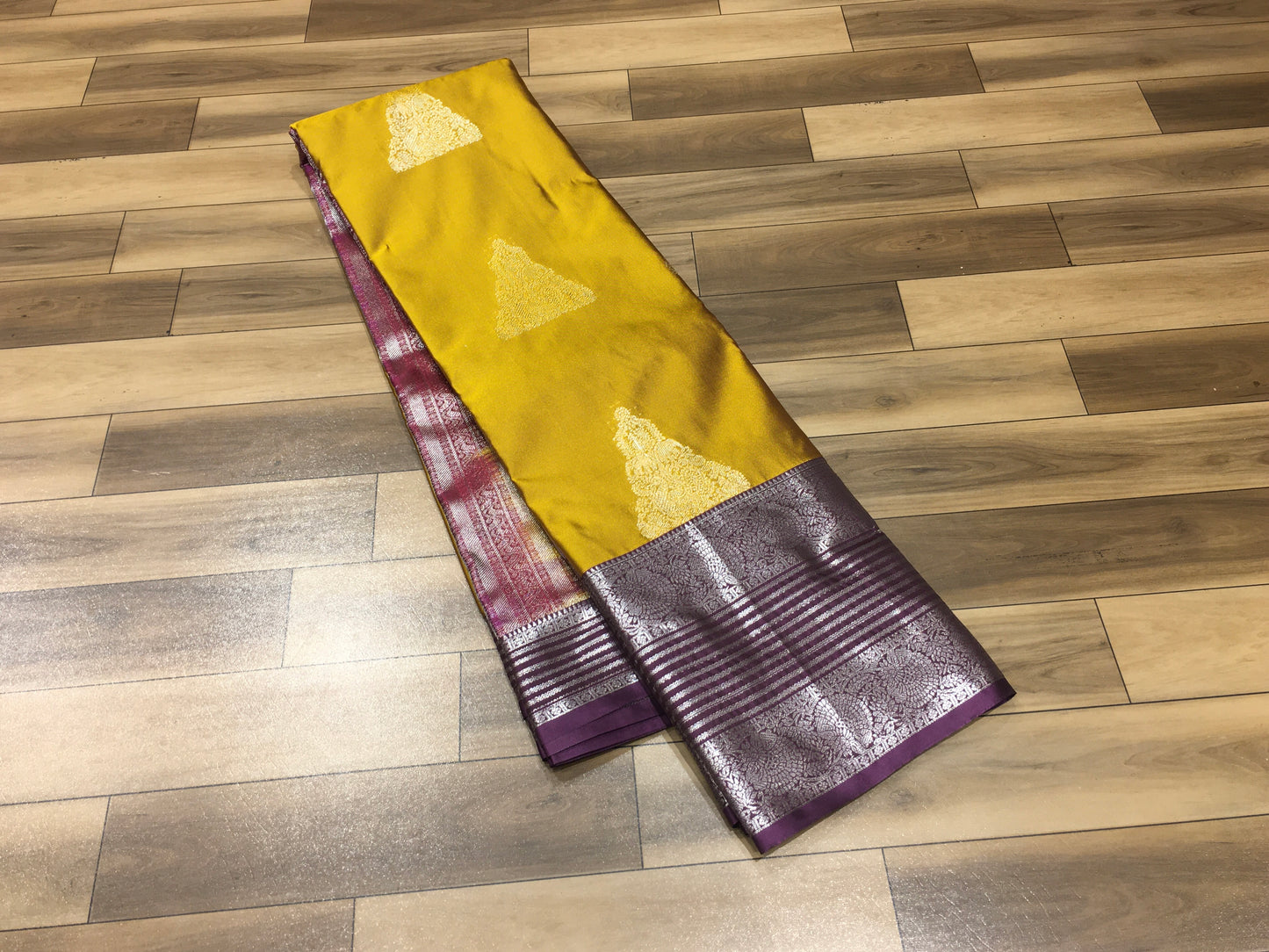 Semi Kanchipuram silk