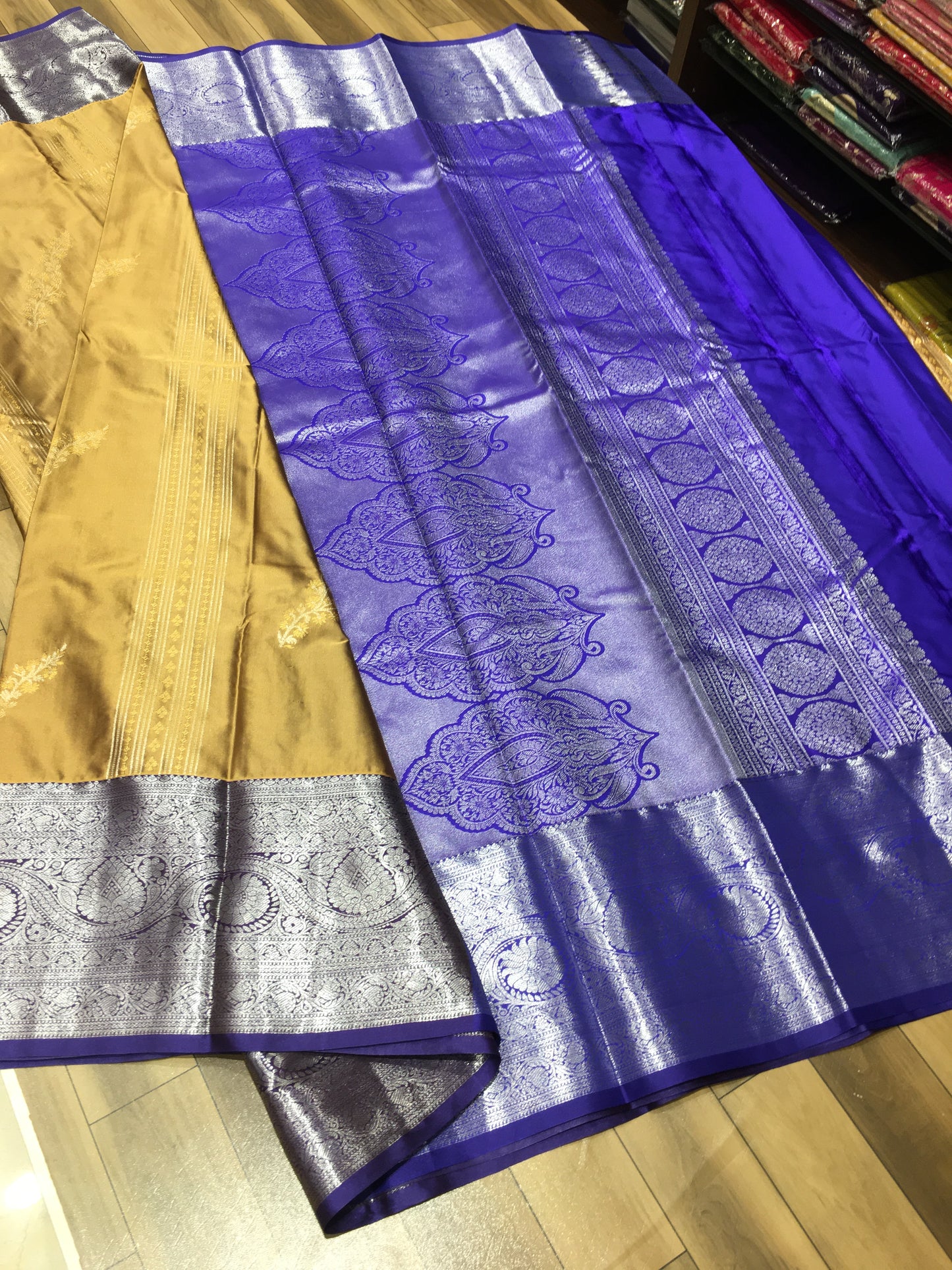 Semi Kanchipuram silk