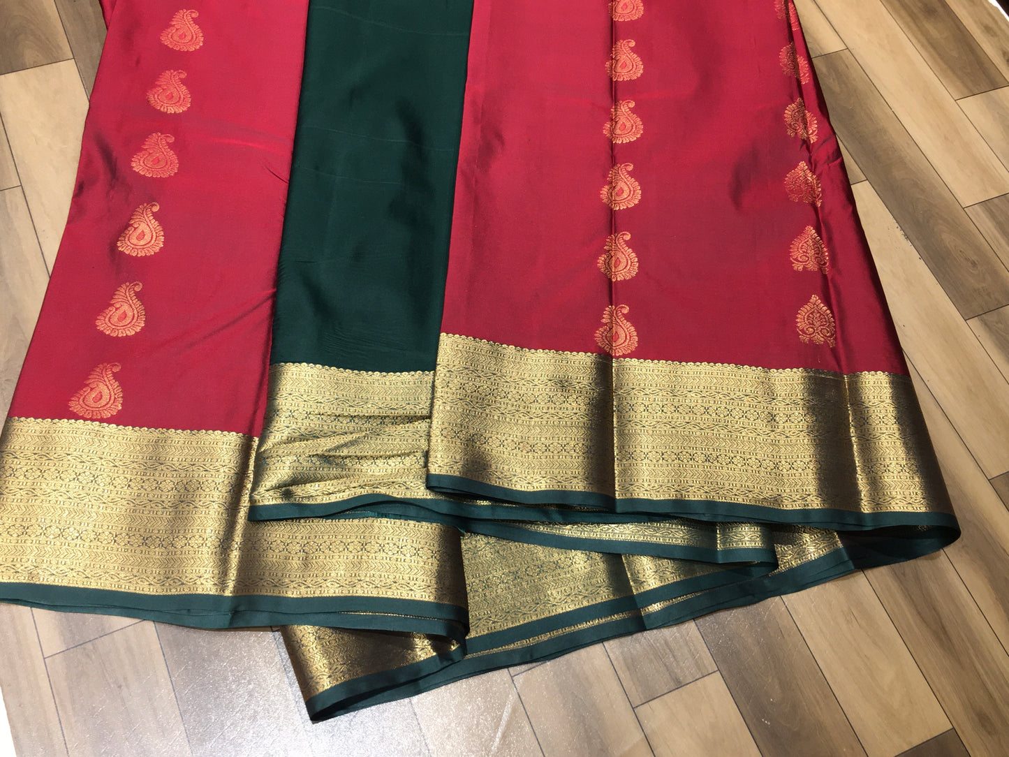 Semi Kanchipuram silk