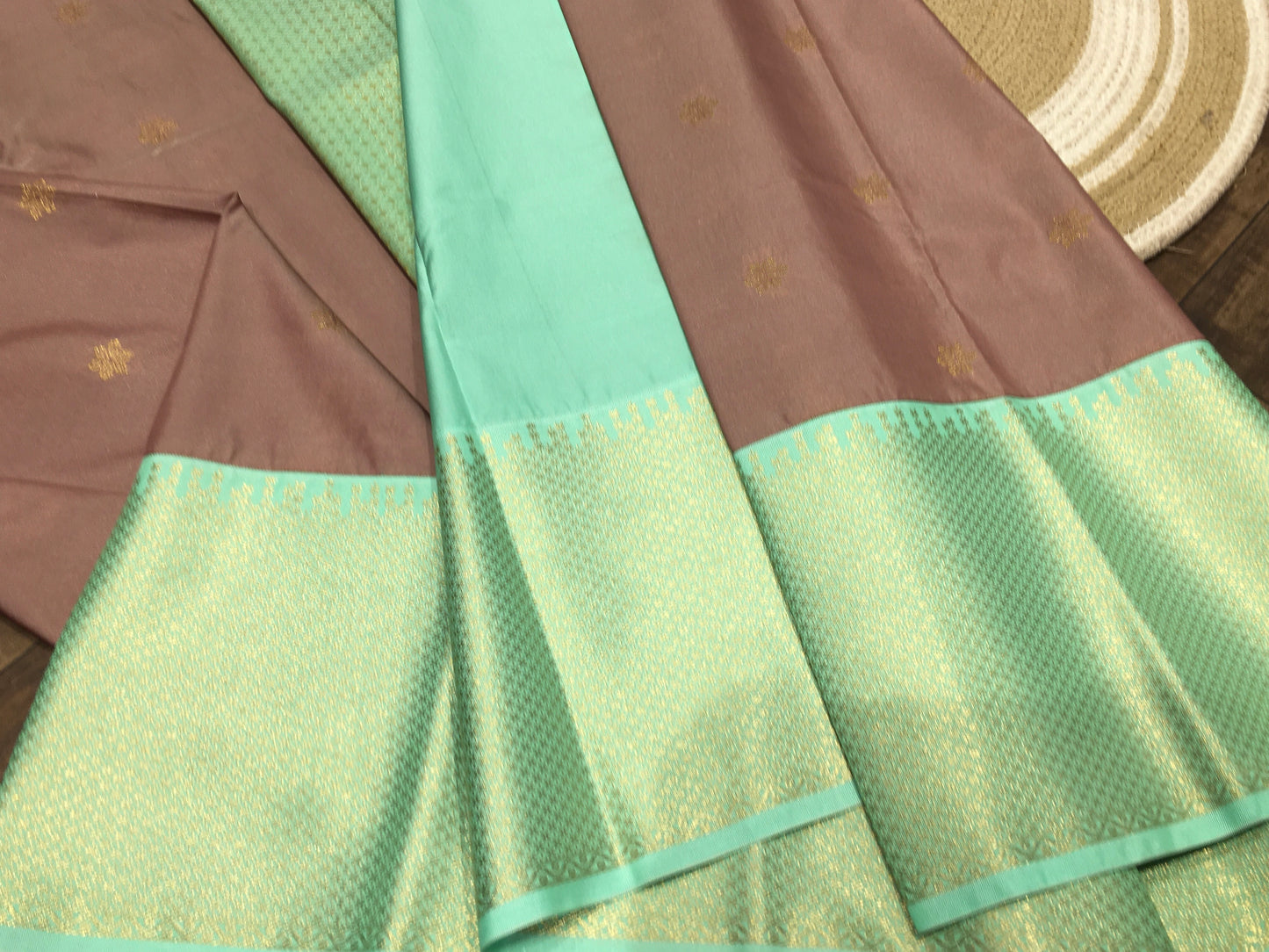 Semi Kanchipuram silk