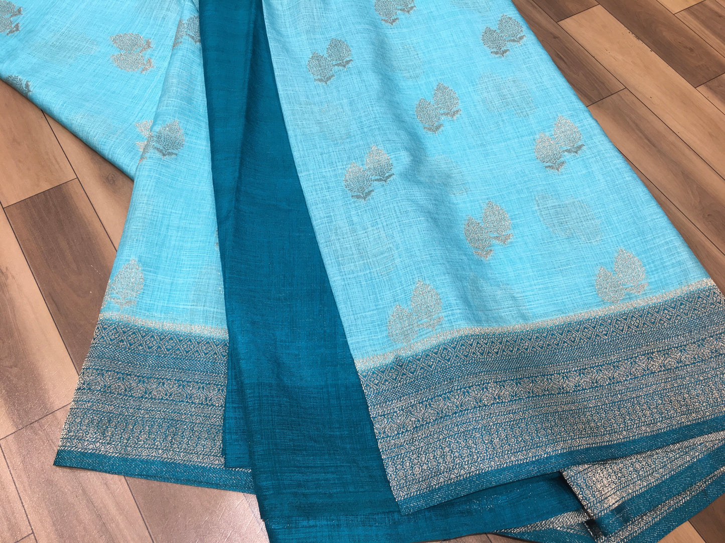 Wrinkle Chiffon Saree