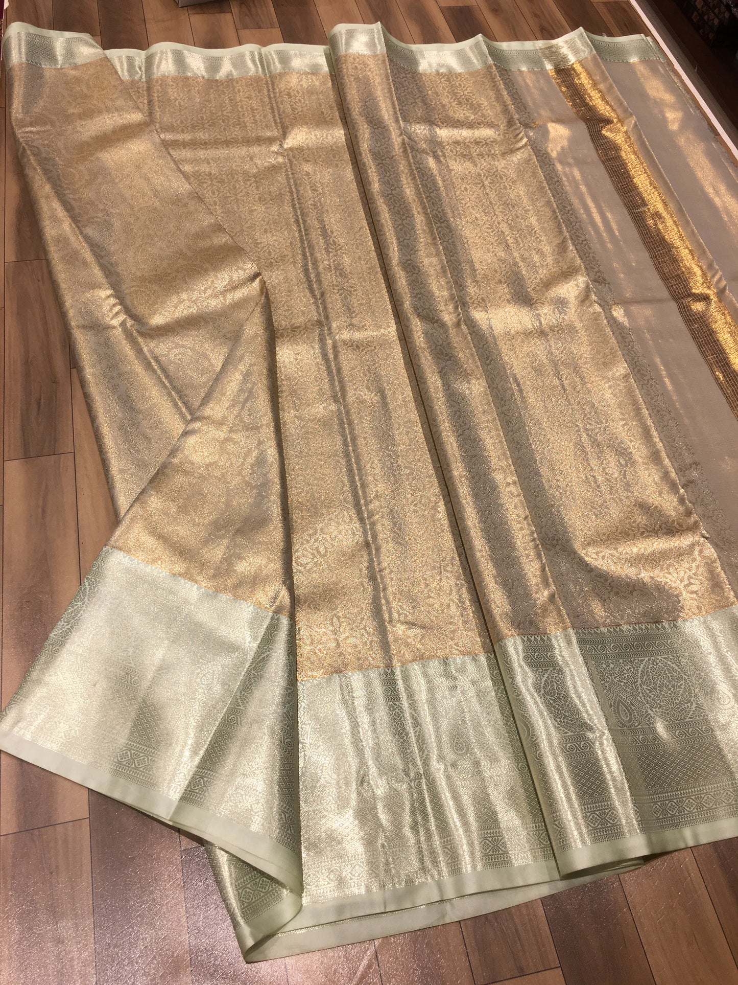 Semi Kanchipuram Tissue