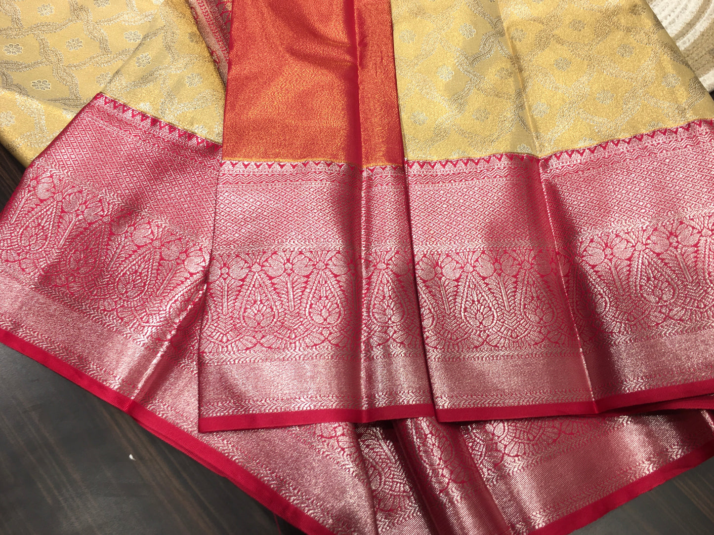 Semi Kanchipuram Tissue