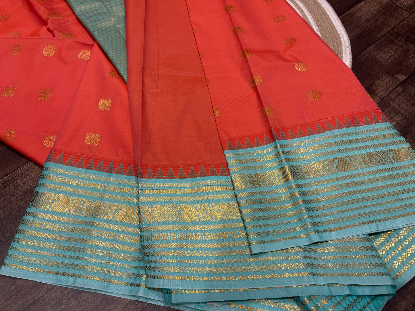 Semi Kanchipuram silk