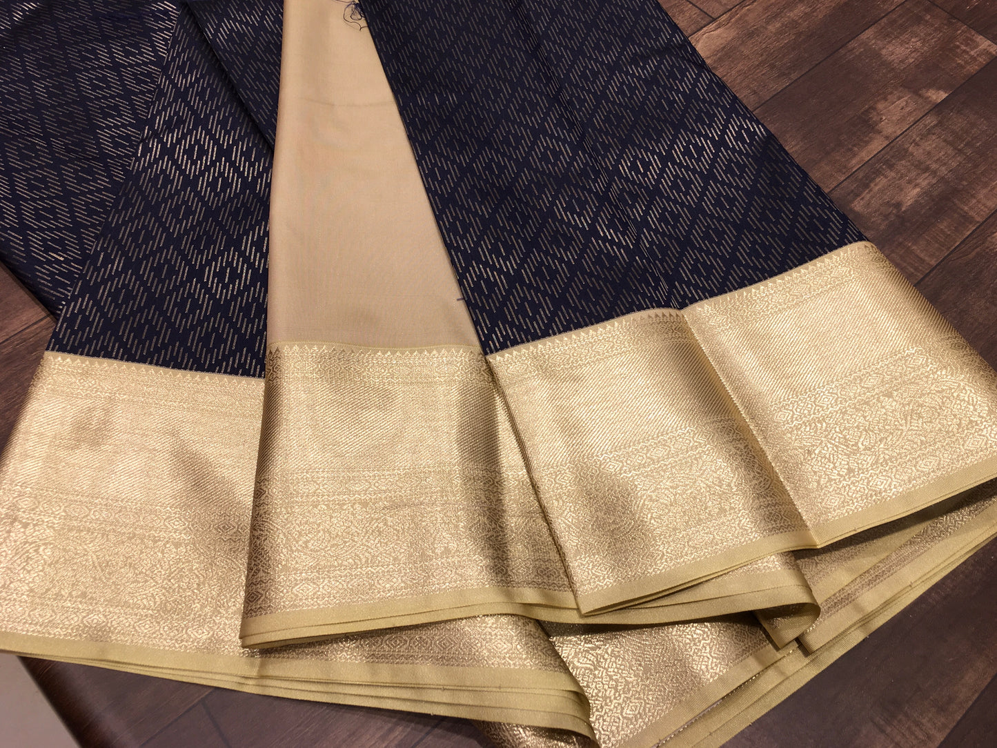 Semi Kanchipuram silk
