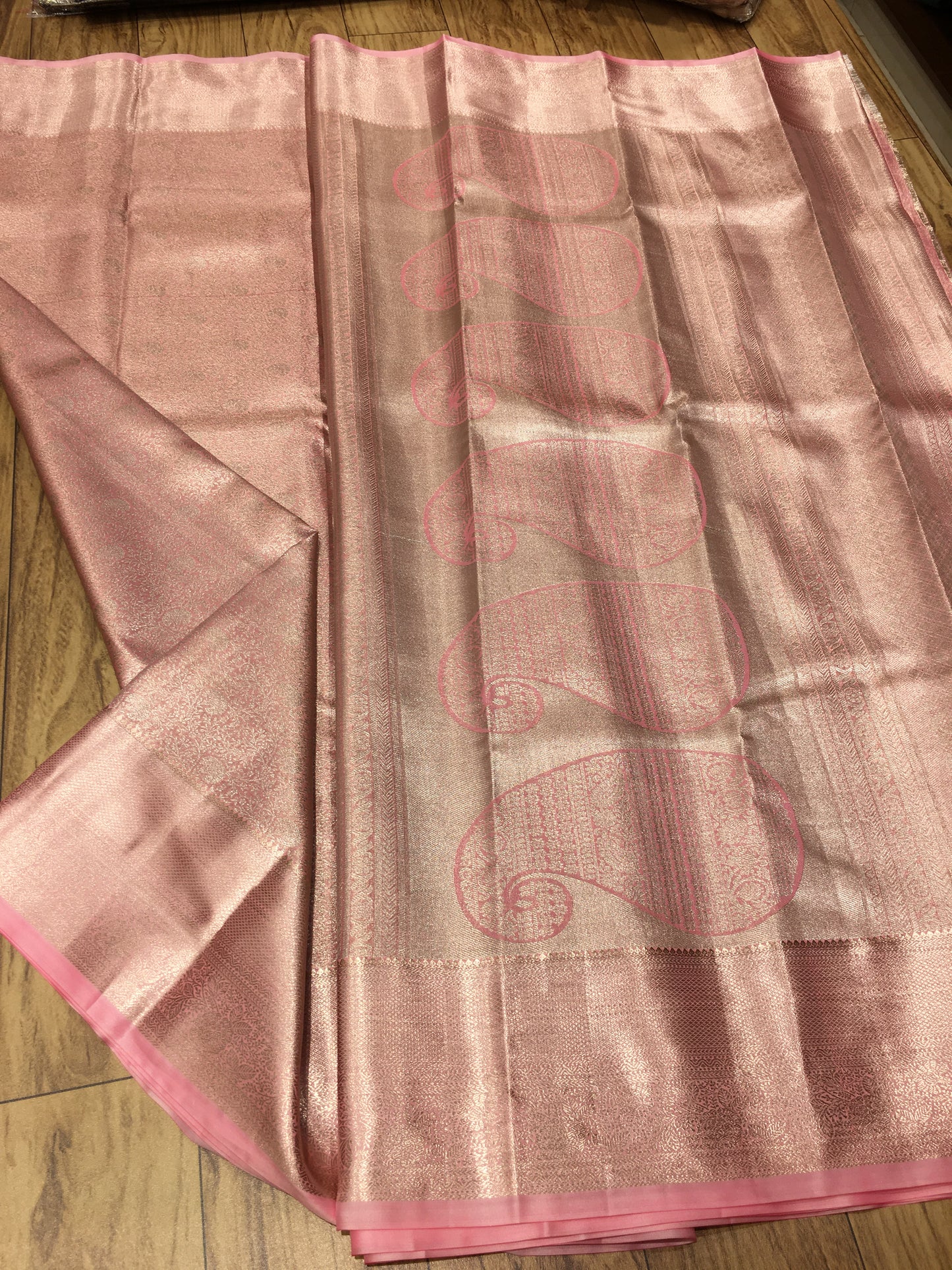 Semi Kanchipuram tissue