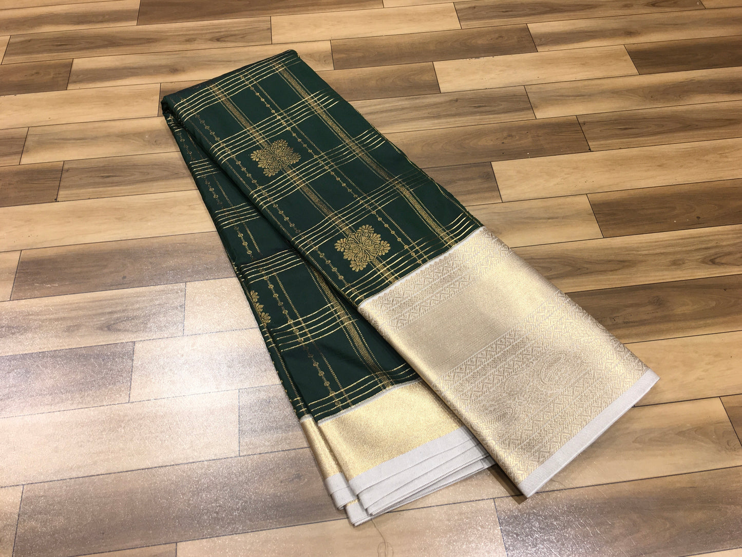 Semi Kanchipuram silk