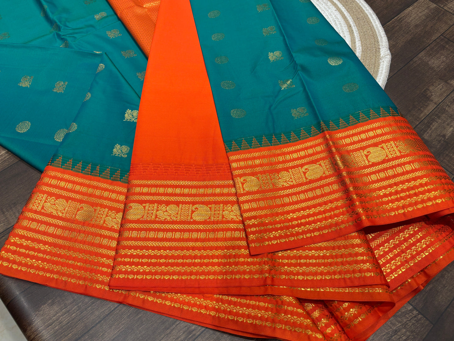 Semi Kanchipuram silk