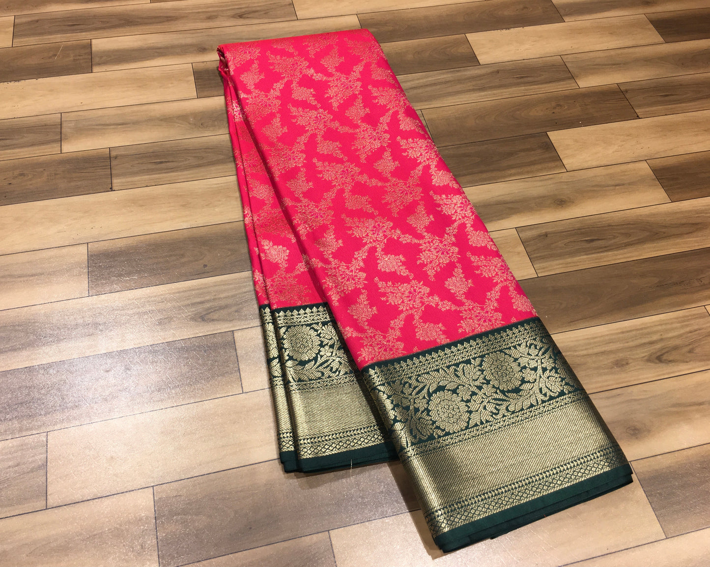 Semi Kanchipuram brocade