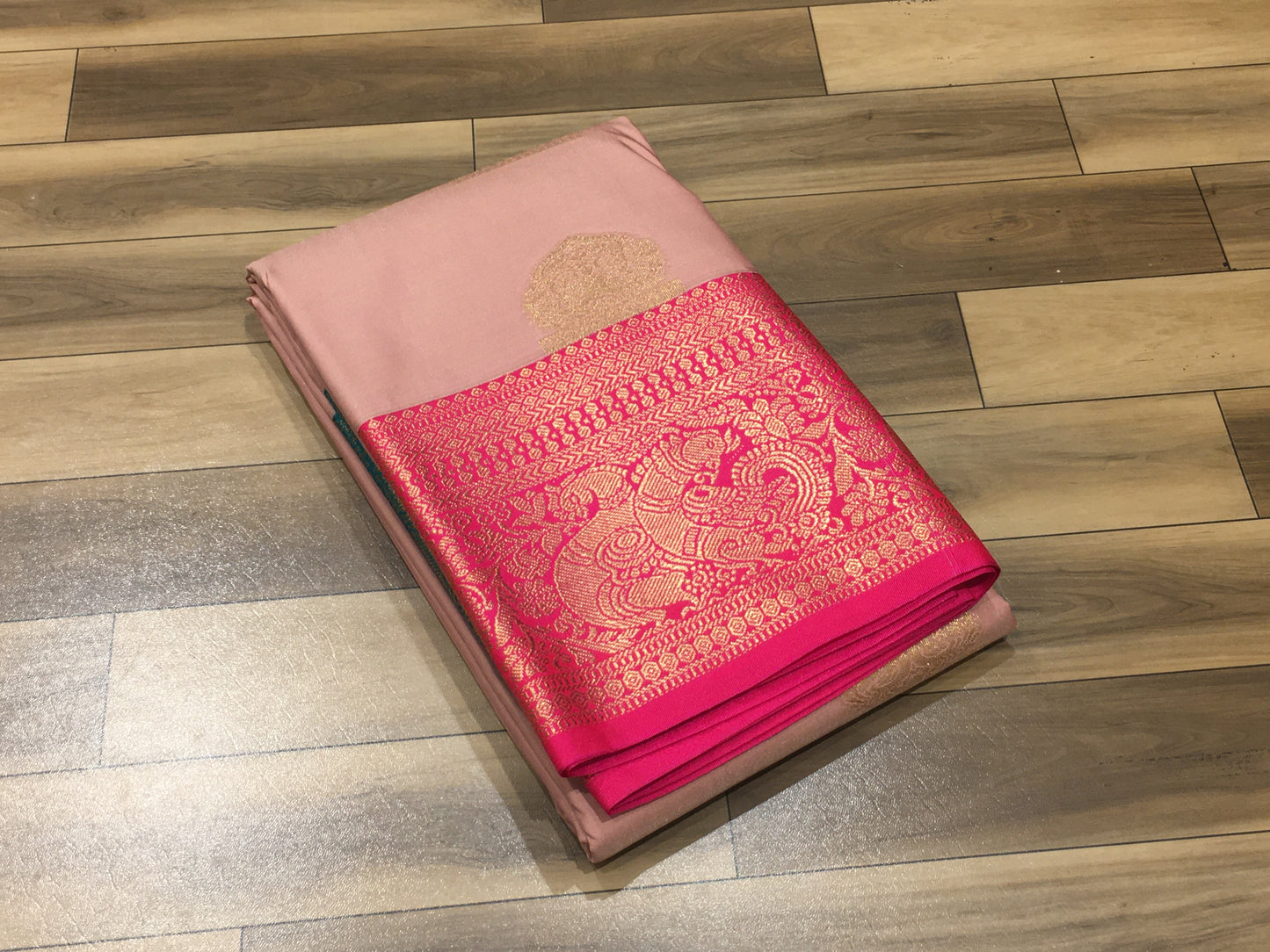 Semi Kanchipuram silk
