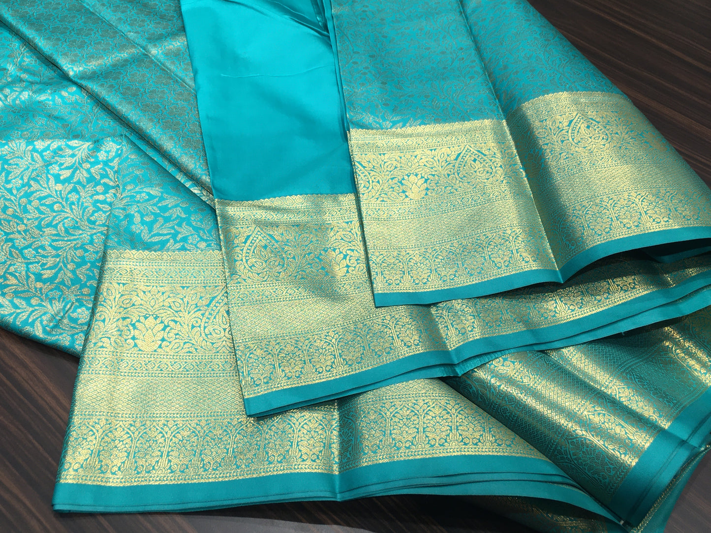 Semi Kanchipuram silk