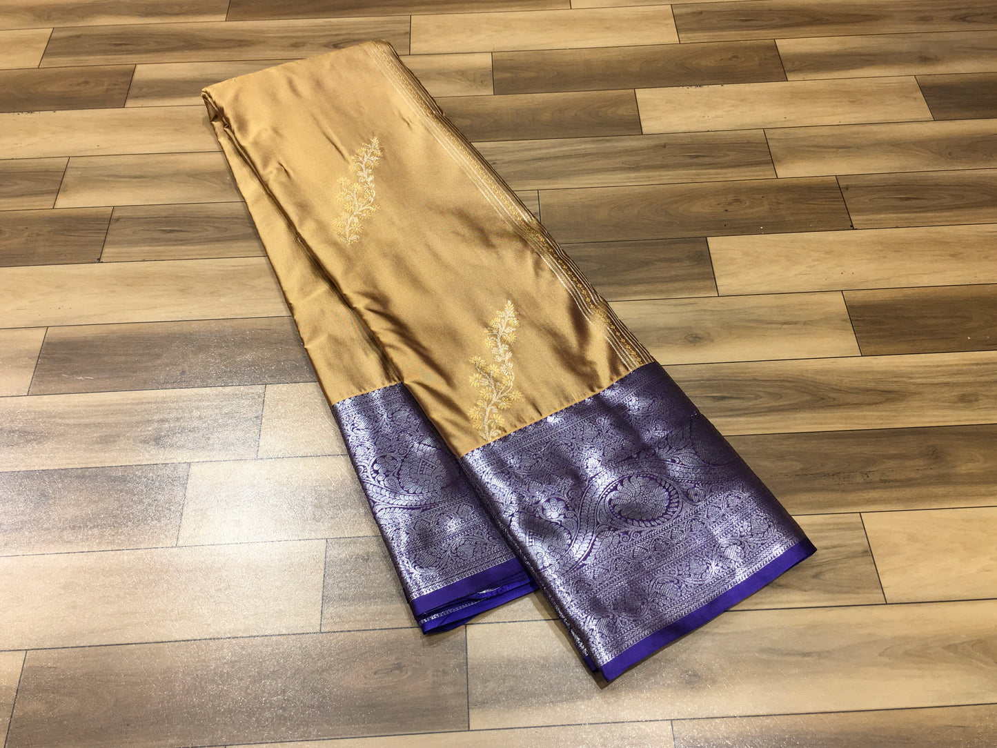 Semi Kanchipuram silk