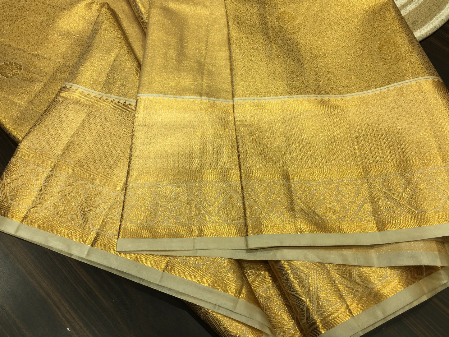 Semi Kanchipuram tissue